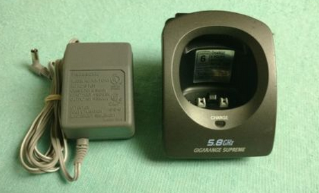 NEW PANASONIC PQLV30024ZAB CHARGING CRADLE WITH ADAPTER KX-TCA1 DC 9V 350mA FOR KX- TGA650B